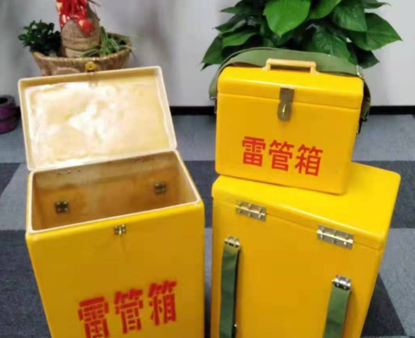 陵水玻璃钢雷管箱有哪些特点