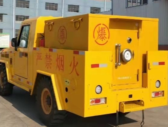 陵水凯龙爆破器材运输车：保障爆破任务的安全运行